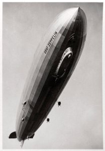 المنطاد LZ127 Graf Zeppelin ، من الأسفل ، 1933 بواسطة غير معروف