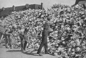 نداء للألمنيوم ، 1940 ، 1940 بواسطة غير معروف