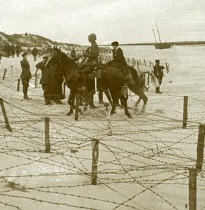الوصول إلى لا بان ، فلاندرز ، بلجيكا ، c1914-c1918 بواسطة غير معروف