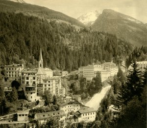 باد جاستاين ، النمسا ، عام 1935. بواسطة غير معروف