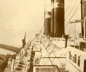سطح السفينة من Leviathan. ، c1930. بواسطة غير معروف