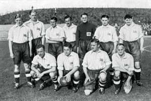 فريق كرة القدم الأولمبي البريطاني ، أولمبياد برلين ، 1936 بواسطة غير معروف
