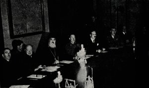يجتمع الوزراء البريطانيون واليونانيون في أثينا ، يوم عيد الميلاد ، 1944 ، 1945. بواسطة غير معروف
