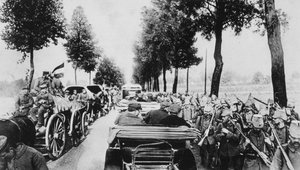 طريق مزدحم ، الحرب العالمية الأولى ، 1915 بواسطة غير معروف