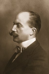 الكابتن HR بوروز ، 1911. بواسطة غير معروف