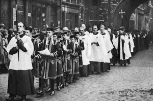 جوقة فرسان تشابيل رويال في موكب ، كليركينويل ، لندن ، 1926-1927 بواسطة غير معروف