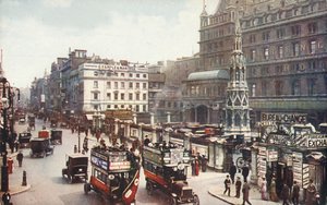 تشارينغ كروس آند ستراند ، لندن ، c1910. بواسطة غير معروف