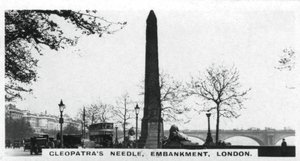 Cleopatras Needle، Embankment، London، c1920s بواسطة غير معروف