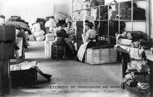 ملابس أسرى الحرب ، الشانزليزيه ، باريس ، الحرب العالمية الأولى ، 1914-1918 بواسطة غير معروف
