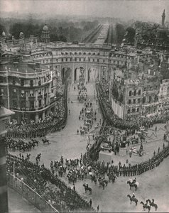 تتويج الملك جورج الخامس والملكة ماري ، لندن ، 1911. بواسطة غير معروف