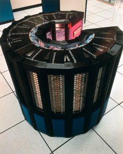 Cray-2 الحاسوب العملاق بواسطة غير معروف