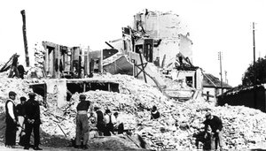 مبنى مدمر ، تحرير فرنسا ، سانت سير ، أغسطس 1944 بواسطة غير معروف