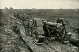 سحب الأسلحة إلى مواقع متقدمة جديدة ، 1919. بواسطة غير معروف