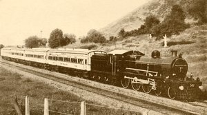 قطار سريع ، بومباي ، بارودا وسكة حديد وسط الهند ، 1930. بواسطة غير معروف