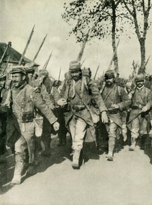 القوات الفرنسية في المسيرة ، الحرب العالمية الأولى ، 1914-1918 ، c1920. بواسطة غير معروف