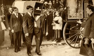 جنازة تيرينس ماك سويني ، كورك ، أيرلندا ، 31 أكتوبر 1920 ، 1933. بواسطة غير معروف