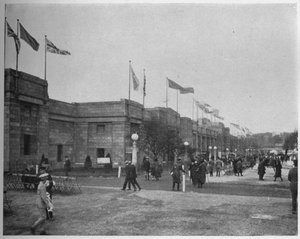 منظر عام لقصر الهندسة ، معرض الإمبراطورية البريطانية ، ويمبلي ، لندن ، 1924 بواسطة غير معروف