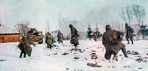 جنود المشاة الألمان بعد دبابة باتجاه موسكو في الثلج ، روسيا ، 1941 بواسطة غير معروف