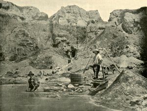 منقبون عن الذهب في العمل بالقرب من بيتشوورث ، فيكتوريا ، 1901. بواسطة غير معروف