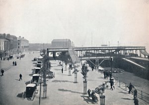 هال - الرصيف والجبهة ، 1895 بواسطة غير معروف