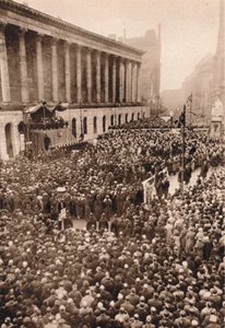 في برمنغهام: الملك إدوارد الثامن. أعلنت في ثاني أكبر مدينة في إنجلترا عام 1936 بواسطة غير معروف