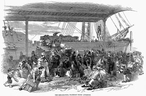 المغتربون الأيرلنديون في طريقهم إلى أمريكا في واترلو دوكس ، ليفربول ، 1850 بواسطة غير معروف