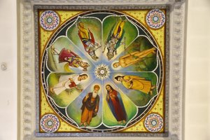 معبد جالارام براتنا الهندوسي ، ليستر. عمل فني في السقف. الآلهة (بما في ذلك يسوع المسيح). المملكة المتحدة بواسطة غير معروف