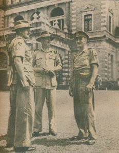 التقى قادة حملة بورما في رانغون بعد سقوط المدن في 3 مايو 1945 ، 1945 بواسطة غير معروف