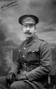 الملازم هيل ، c1915-1916 بواسطة غير معروف