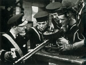 تعليمات المدفع الرشاش ، ذراع الأسطول الجوي ، c1943. بواسطة غير معروف