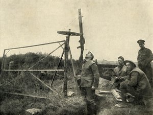 شنت رشاش على عجلة ... ، 1919. بواسطة غير معروف