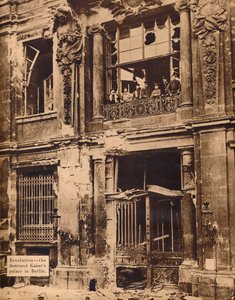 أعضاء القسم البحري الشعبي على شرفة قصر المدينة ، ديسمبر 1918 ، 1918 ، 193 بواسطة غير معروف