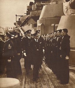 رجال HMS Royal Oak ، 1937 بواسطة غير معروف