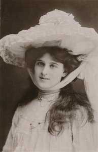 ملكة جمال زينة دير ، 1887-1975 ، c1930. بواسطة غير معروف