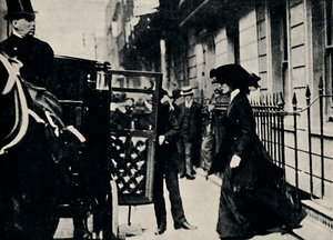 السيد تشرشل يغادر لشهر العسل ، 1908 ، 1945. بواسطة غير معروف