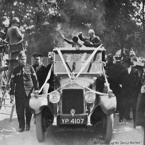 أعيد السيد تشرشل ل Epping ، كمحافظ ، 1929 ، 1945 بواسطة غير معروف