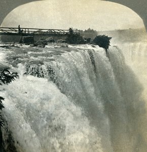 نياجرا! عجب هذا العالم الغربي ... شلالات نياجرا. نيويورك ، الولايات المتحدة الأمريكية ، 1897. بواسطة غير معروف