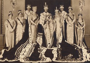 مجموعة التتويج الرسمية ، 1937 بواسطة غير معروف