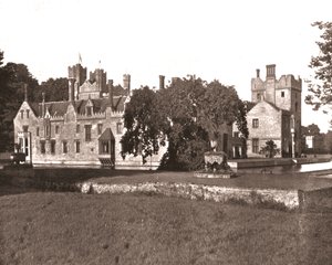 قاعة أوكسبورغ ، نورفولك ، 1894. بواسطة غير معروف
