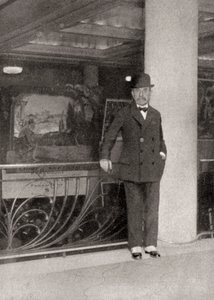 بول بورجيه ، الروائي والناقد الفرنسي ، 1928 بواسطة غير معروف