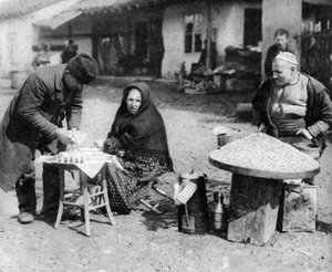بدالات الفول السوداني والرائحة ، صوفيا ، بلغاريا ، c1923 بواسطة غير معروف
