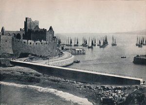 التقشير - القلعة القديمة والميناء ، 1895 بواسطة غير معروف