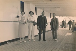 لعب quoits على متن SS Arandora Star ، 1936 بواسطة غير معروف