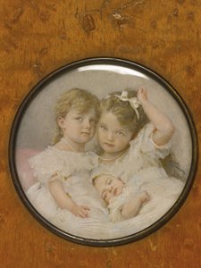صورة مصغرة لصور الدوقة الكبرى أولغا وتاتيانا وماريا الروسية ، ج. 1900 بواسطة غير معروف