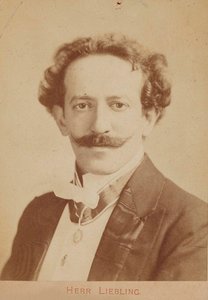 صورة لعازف البيانو والملحن جورج ليبلينغ 1865-1946 ، ج. 1900 بواسطة غير معروف