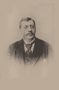 صورة للقائد والملحن فيليكس موتل 1856-1911. بواسطة غير معروف
