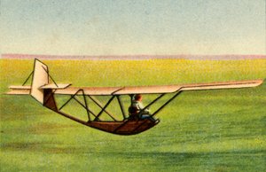 تلميذ في طائرة شراعية تدريب Zögling في مدرسة مزلق جمعية Rhön-Rossitten ، ألمانيا ، 1932. بواسطة غير معروف