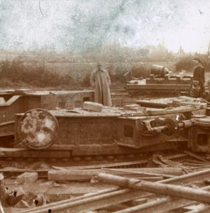 تصاعد السكك الحديدية لبندقية Bertha الكبيرة ، c1914-c1918 بواسطة غير معروف