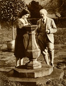 رامزي ماكدونالد ، أول رئيس وزراء للعمل ، في Checkers مع ابنته ، 1924 ، 1935. بواسطة غير معروف