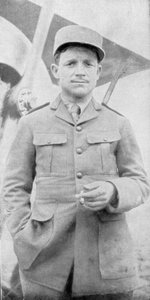 راؤول لوفبيري ، طيار مقاتل فرنسي أمريكي وآس طائر في الحرب العالمية الأولى ، 1914-1918 بواسطة غير معروف